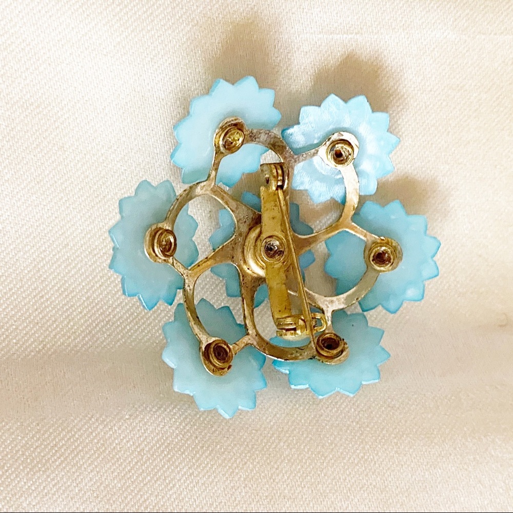 Vintage Blue Flower Rhinestone Brooch - Picture 2 of 8